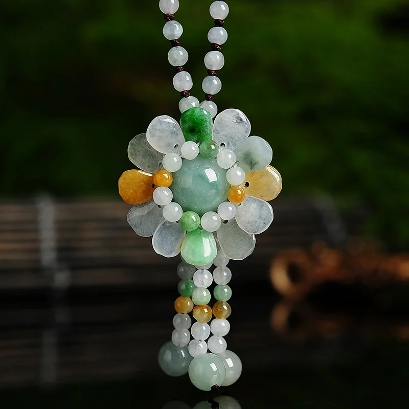Certified Burmese Jade Sunflow - Necklace Pendant 评论和价格