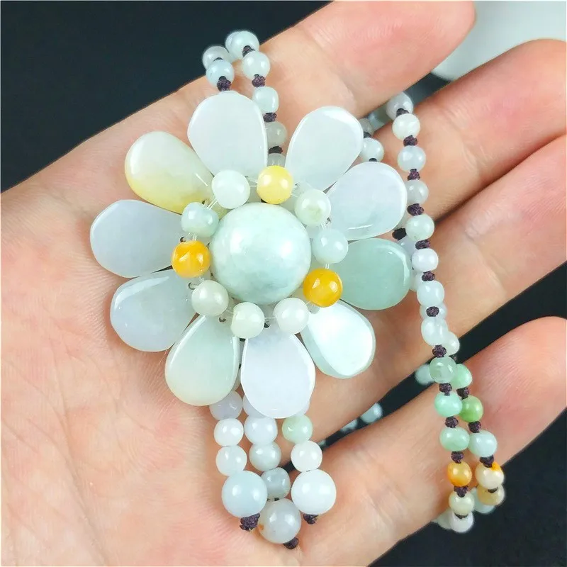 Certified Burmese Jade Sunflow - Necklace Pendant 评论和价格