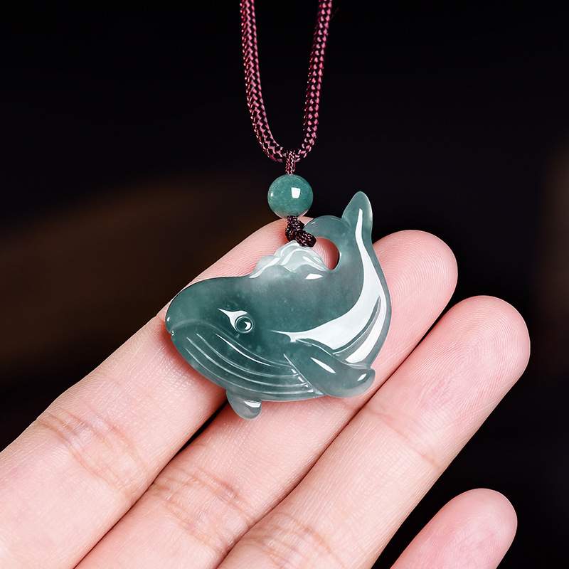 Natural Burmese Jadeite Whale  - Necklace Pendant 评论和价格