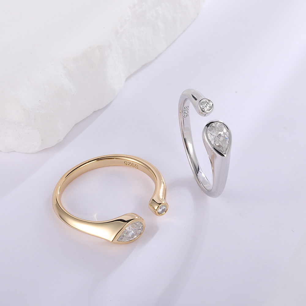 APIR D Color Pear & Round Mois - Moissanite Ring 评论和价格